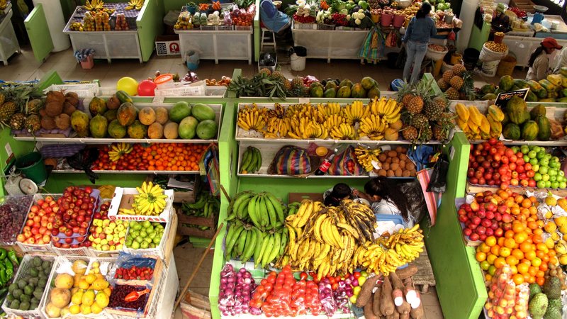 A highland market in the Ecuadorian Andes